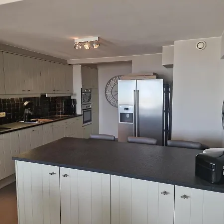 2 * Oostduinkerke
