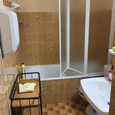 Appartement 2 *