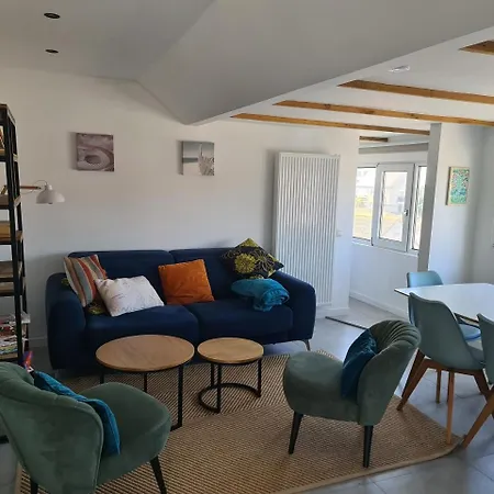 2 Apartment *